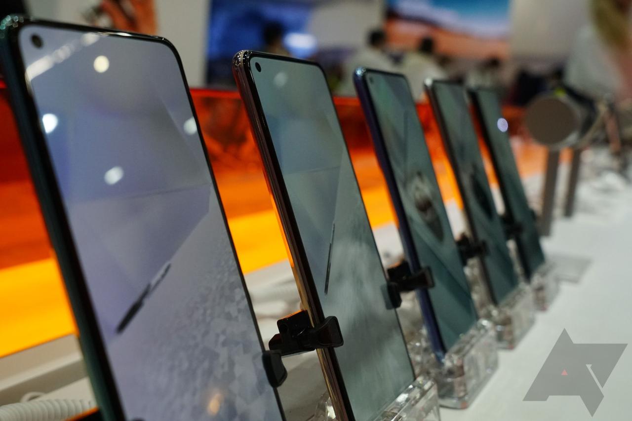 Choosing the Best Platforms to Sell Smartphones and PCs